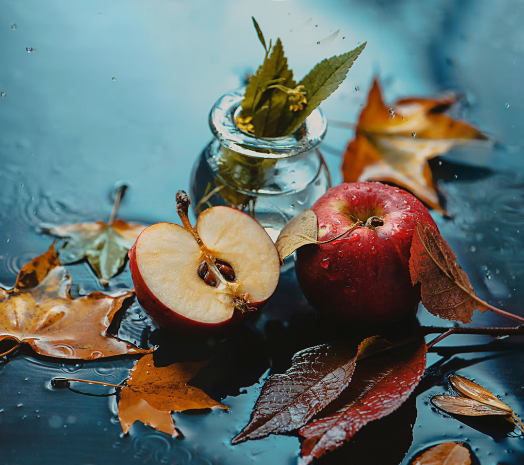 Sfondi Autumn Red Apple and Leaves 1080x960