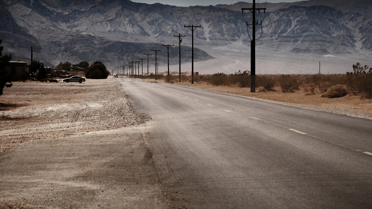 Desert Road And Mountains wallpaper 1280x720