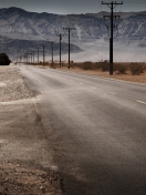 Fondo de pantalla Desert Road And Mountains 132x176