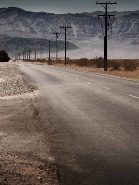 Desert Road And Mountains wallpaper 480x640