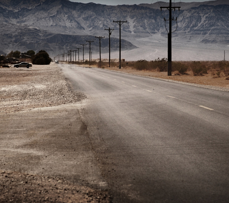 Das Desert Road And Mountains Wallpaper 960x854