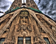 Sfondi Barcelona Sagrada Familia 220x176