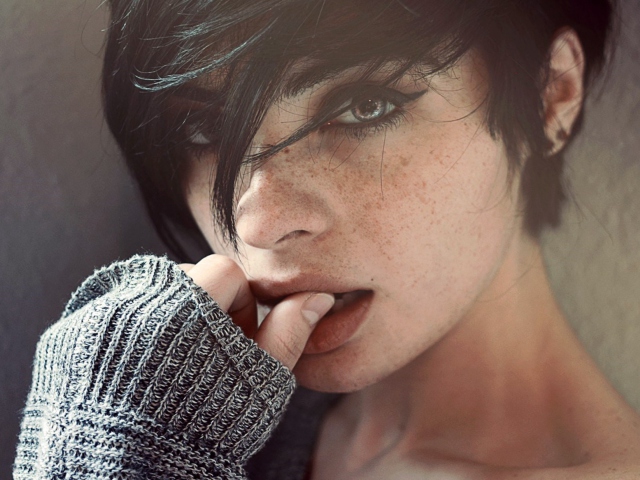 Freckled Brunette wallpaper 640x480