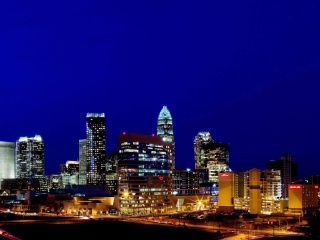 Charlotte Skyline in North Carolina wallpaper 320x240