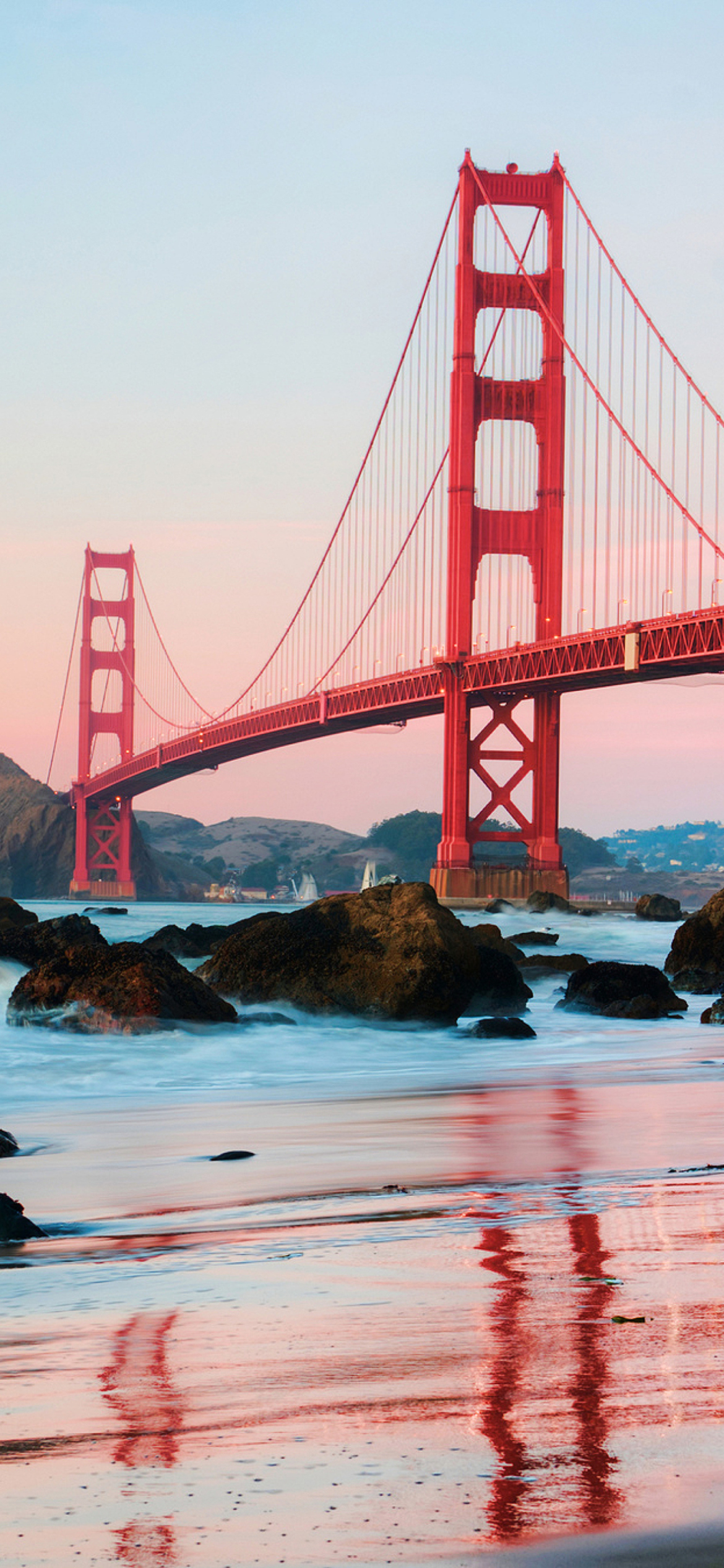 Golden Gate Bridge In San Francisco wallpaper 1170x2532