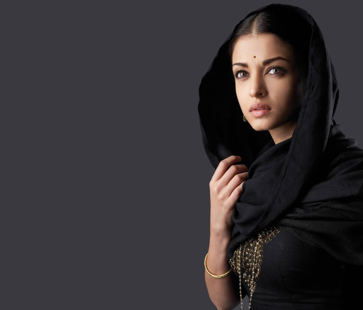 Fondo de pantalla Aishwarya Rai HD 1200x1024