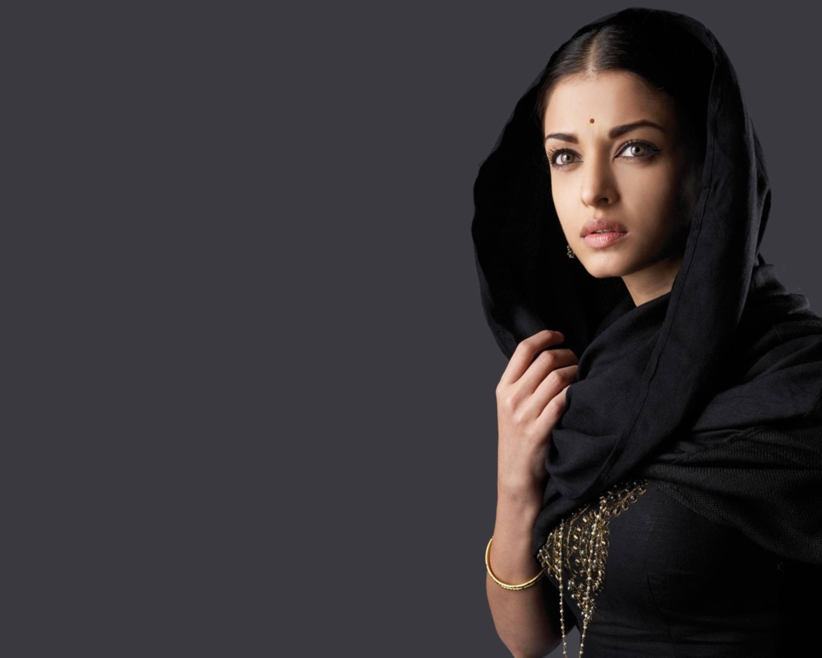 Aishwarya Rai HD wallpaper 1600x1280