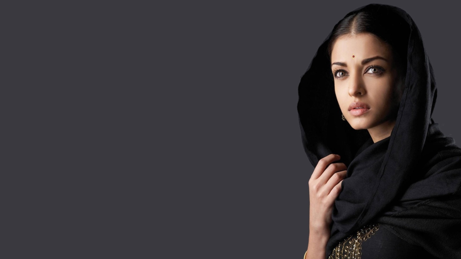 Screenshot №1 pro téma Aishwarya Rai HD 1600x900