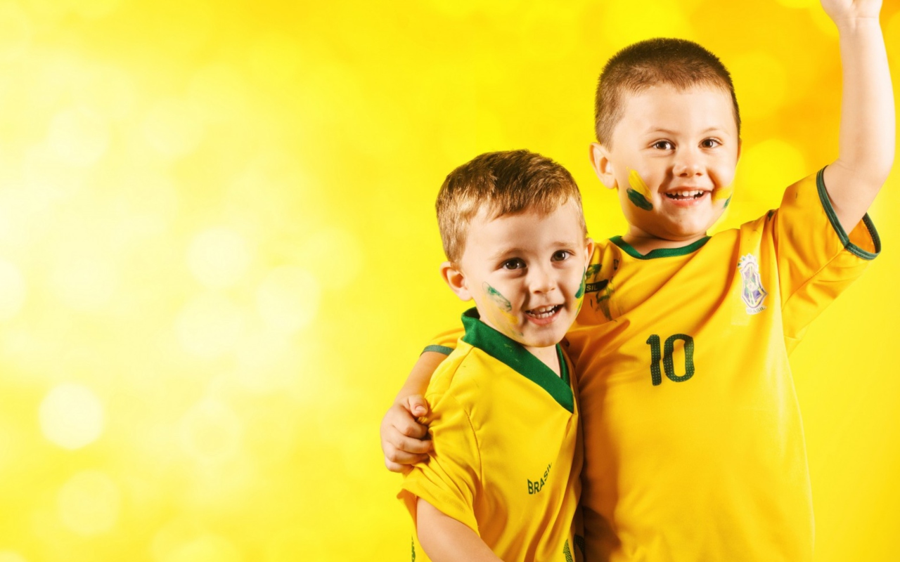 Das Brasil FIFA Football Fans Wallpaper 1280x800