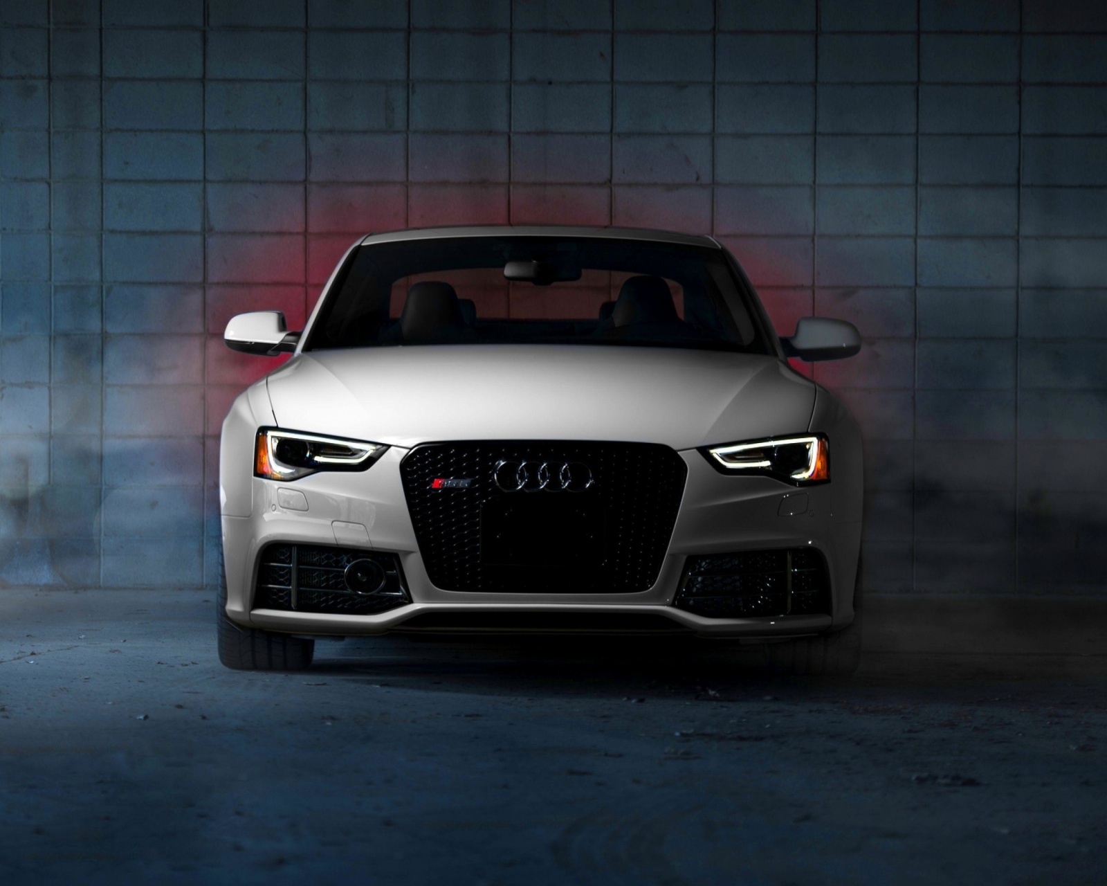 Fondo de pantalla Audi RS5 1600x1280