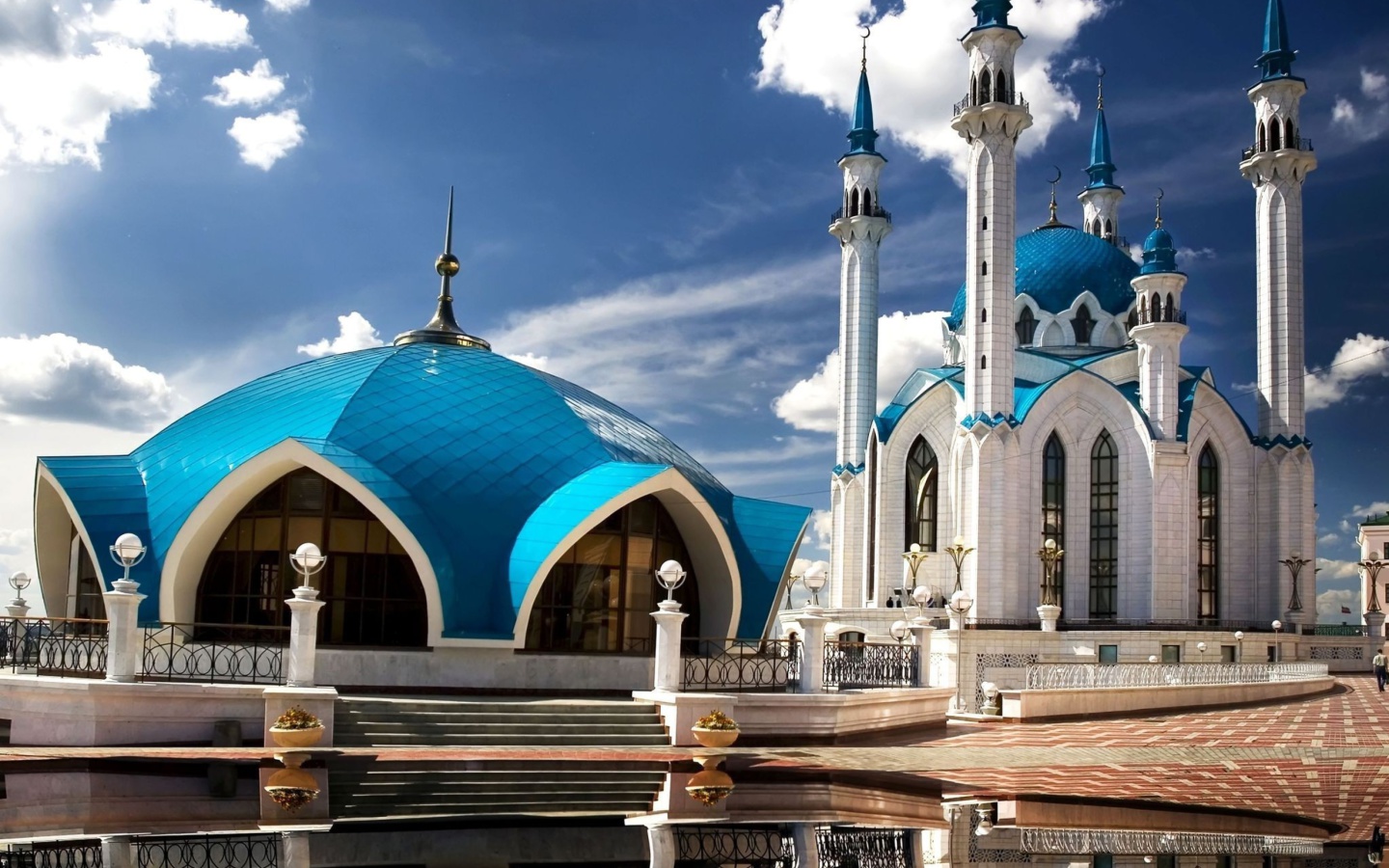 Das Kul Sharif Mosque in Kazan Wallpaper 1440x900