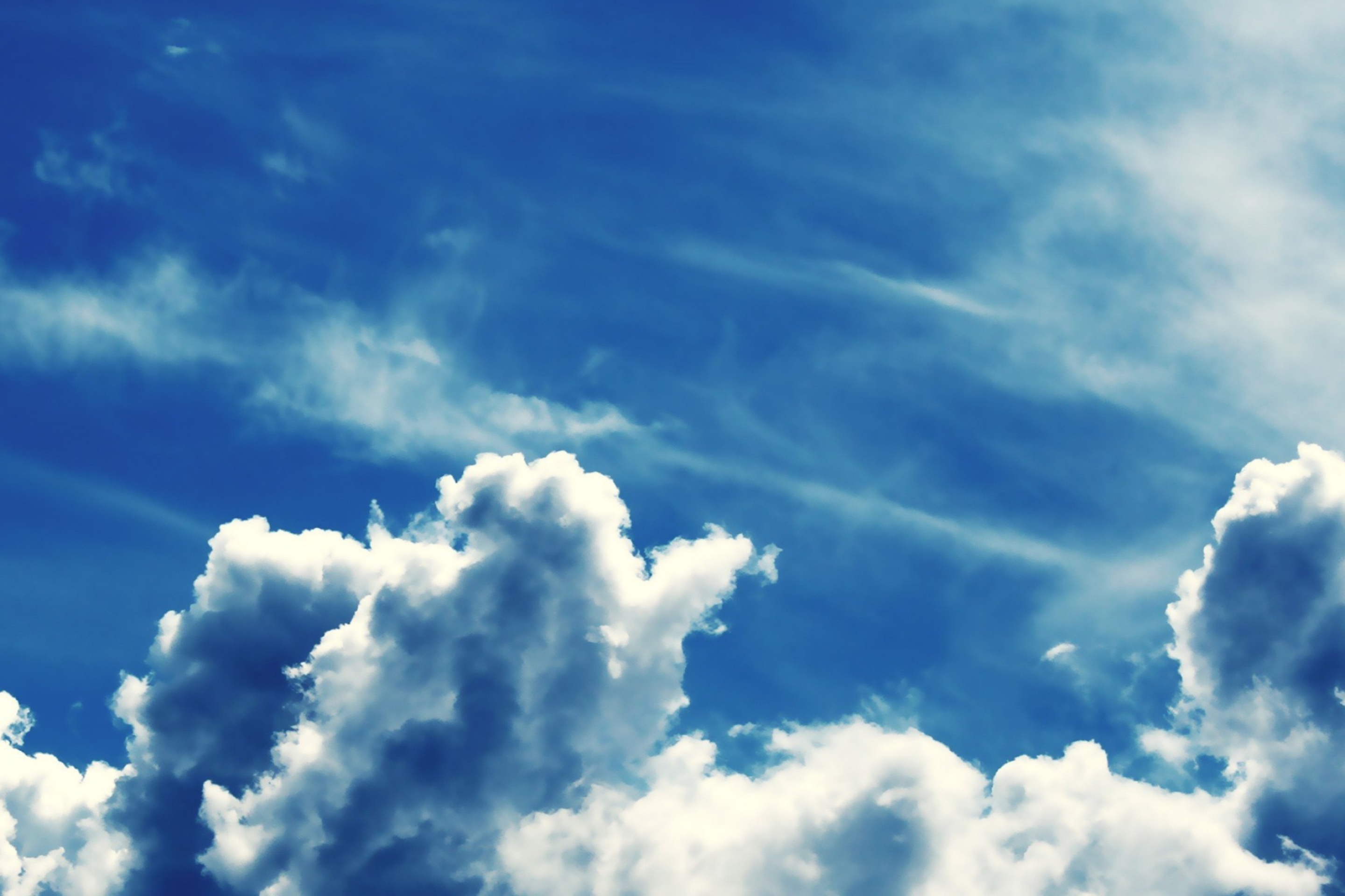 Das Blue Sky With Clouds Wallpaper 2880x1920