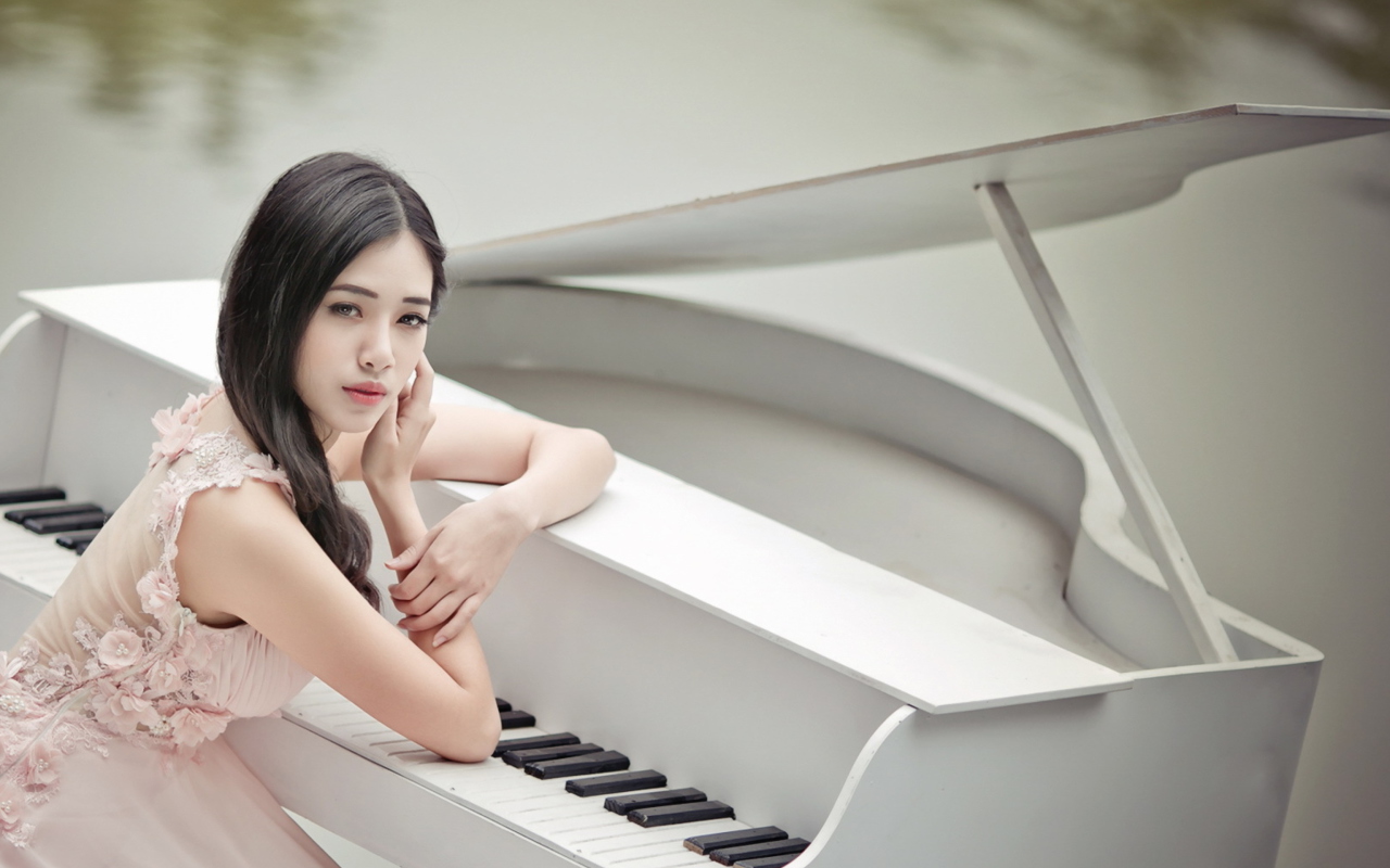 Das Beautiful Pianist Girl Wallpaper 1280x800