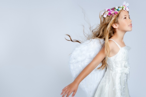 Little Angel wallpaper 480x320