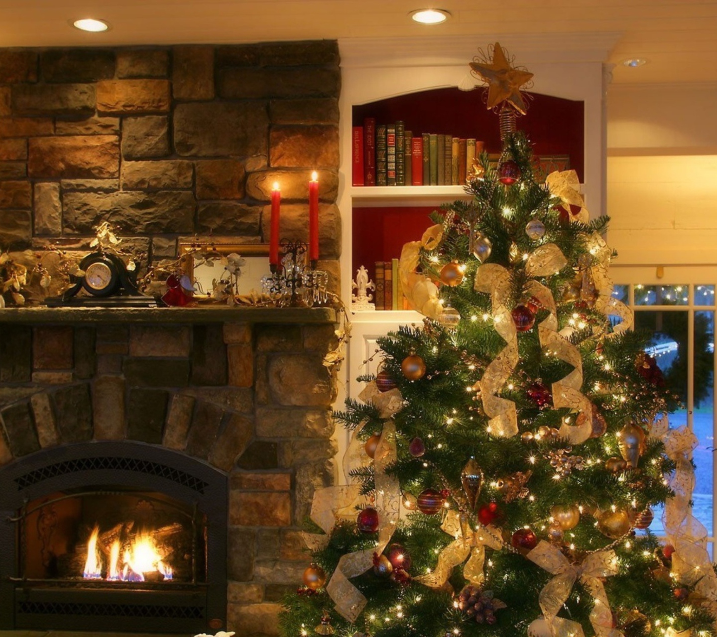 Das Christmas Tree At Home Wallpaper 1440x1280