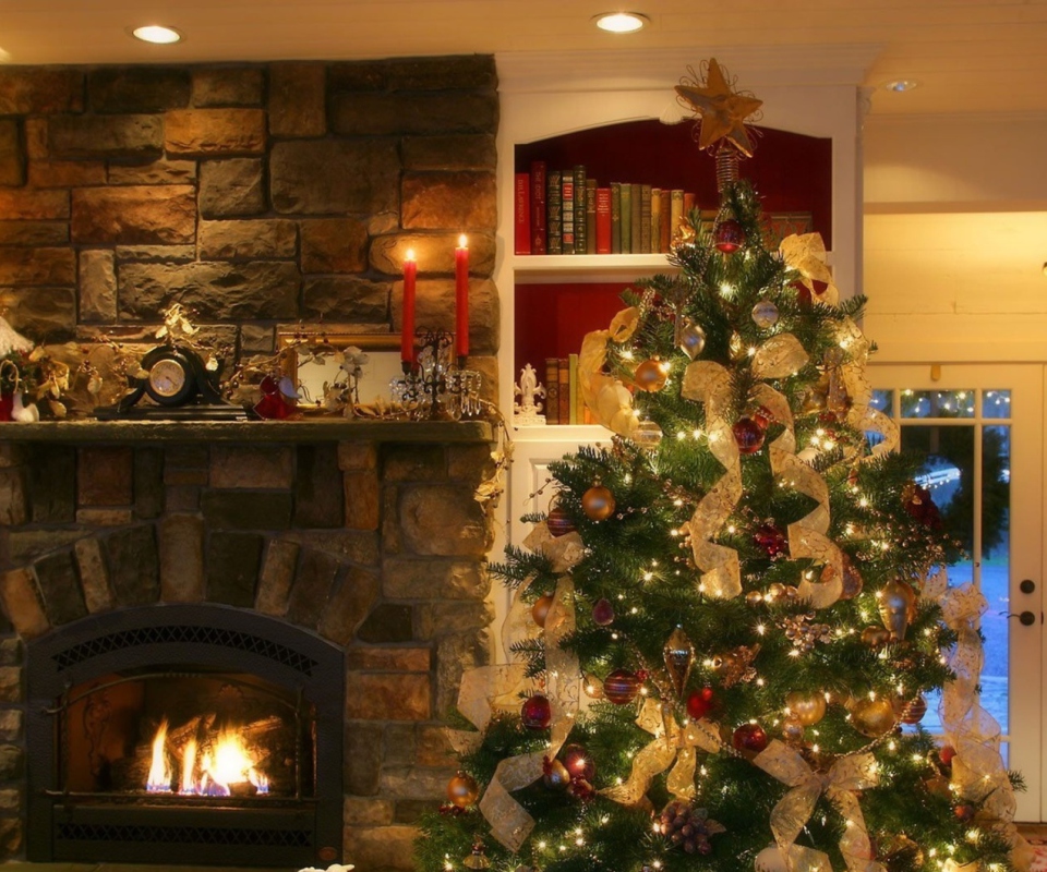 Das Christmas Tree At Home Wallpaper 960x800