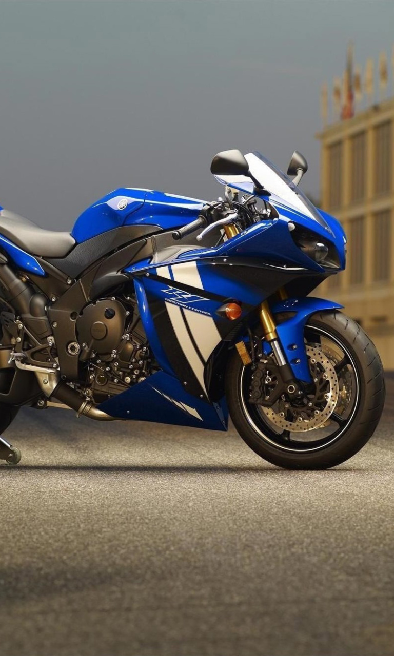 Das Yamaha R1 Motorcycle Wallpaper 768x1280