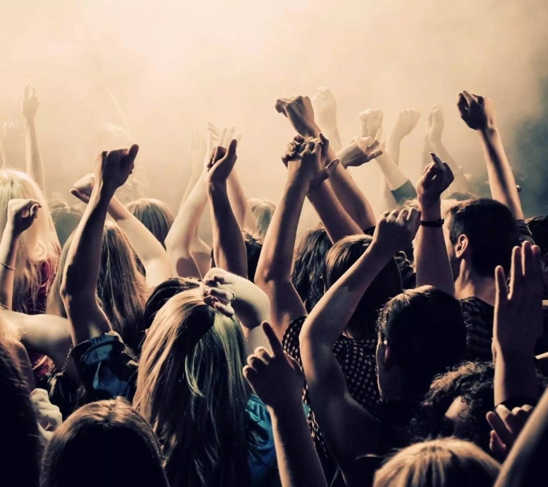 Fondo de pantalla Crazy Party in Night Club, Put your hands up 1080x960