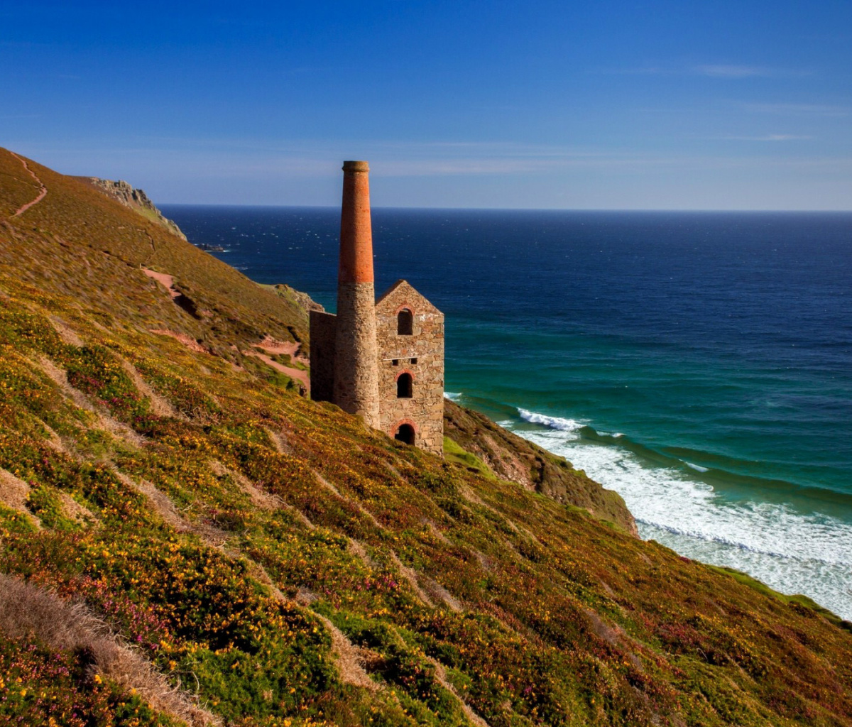Fondo de pantalla Lighthouse in Cornwall 1200x1024