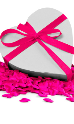 Fondo de pantalla Heart Shaped Box Gift 240x400
