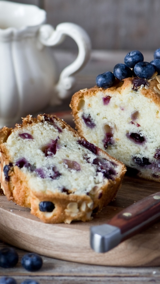 Das Blueberries Cake Wallpaper 640x1136