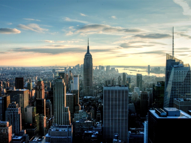 Empire State City wallpaper 640x480