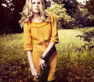 Girl In Yellow Dress - Obrázkek zdarma pro 128x128