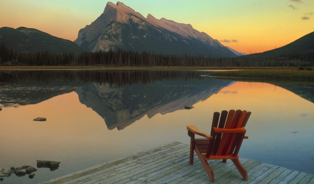 Screenshot №1 pro téma Wooden Chair With Pieceful Lake View 1024x600