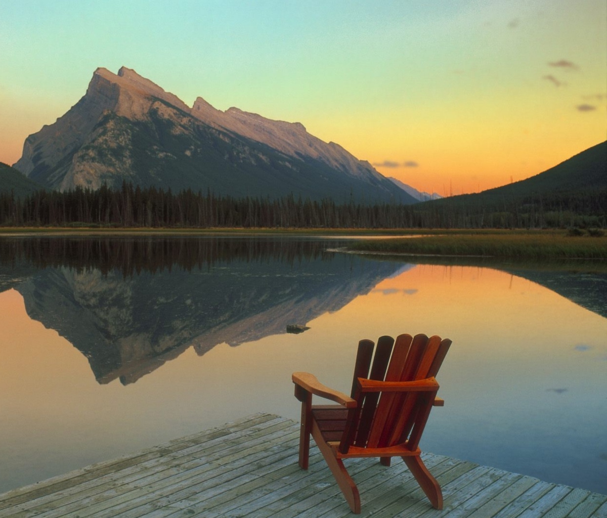 Das Wooden Chair With Pieceful Lake View Wallpaper 1200x1024