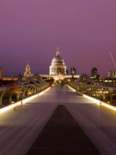 Das Millennium Futuristic Bridge in London Wallpaper 240x320