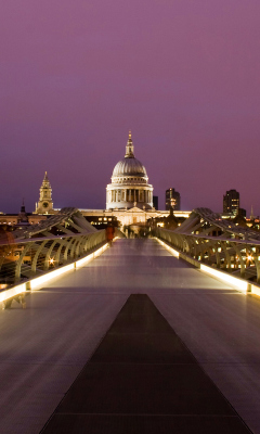 Screenshot №1 pro téma Millennium Futuristic Bridge in London 240x400