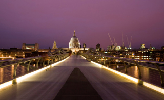 Millennium Futuristic Bridge in London sfondi gratuiti per cellulari Android, iPhone, iPad e desktop