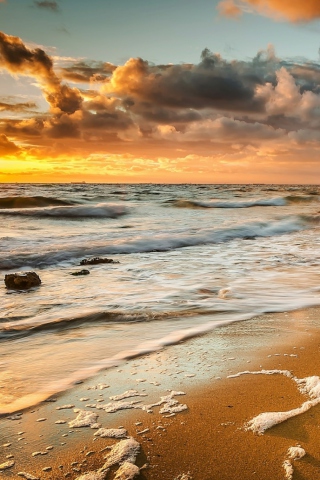 Das Yellow Blue Colors Of Sea Sunset Wallpaper 320x480