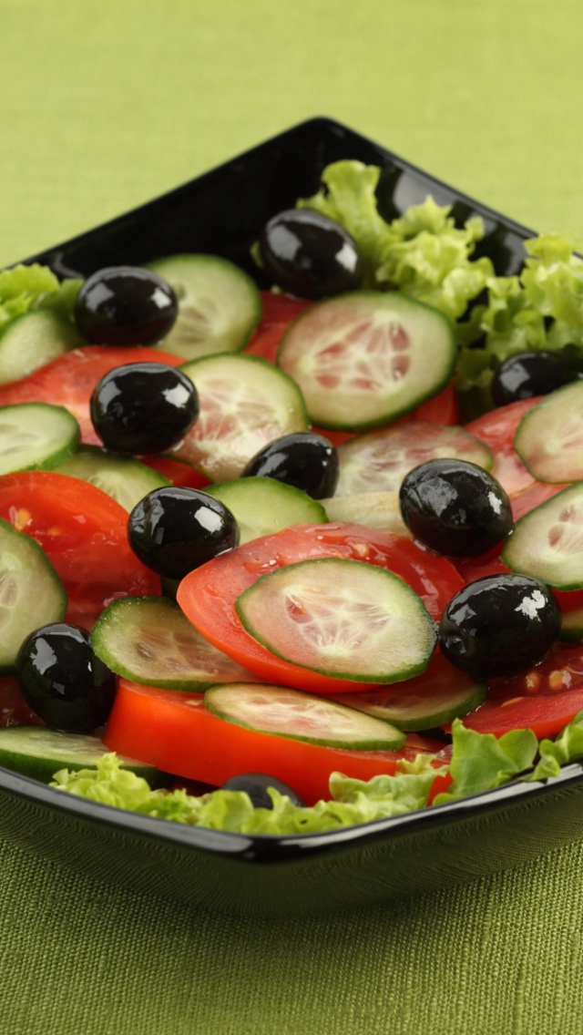 Sfondi Fresh Salad 640x1136