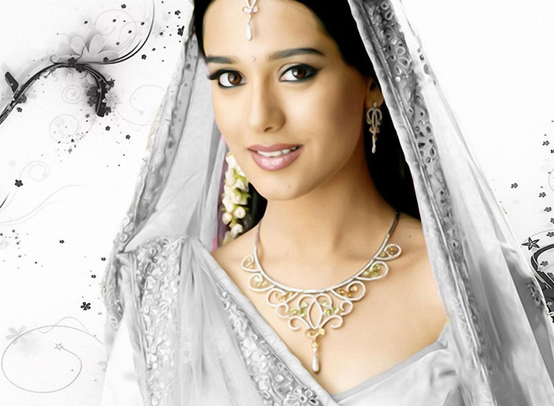 Amrita Rao In White Saree screenshot #1 1920x1408