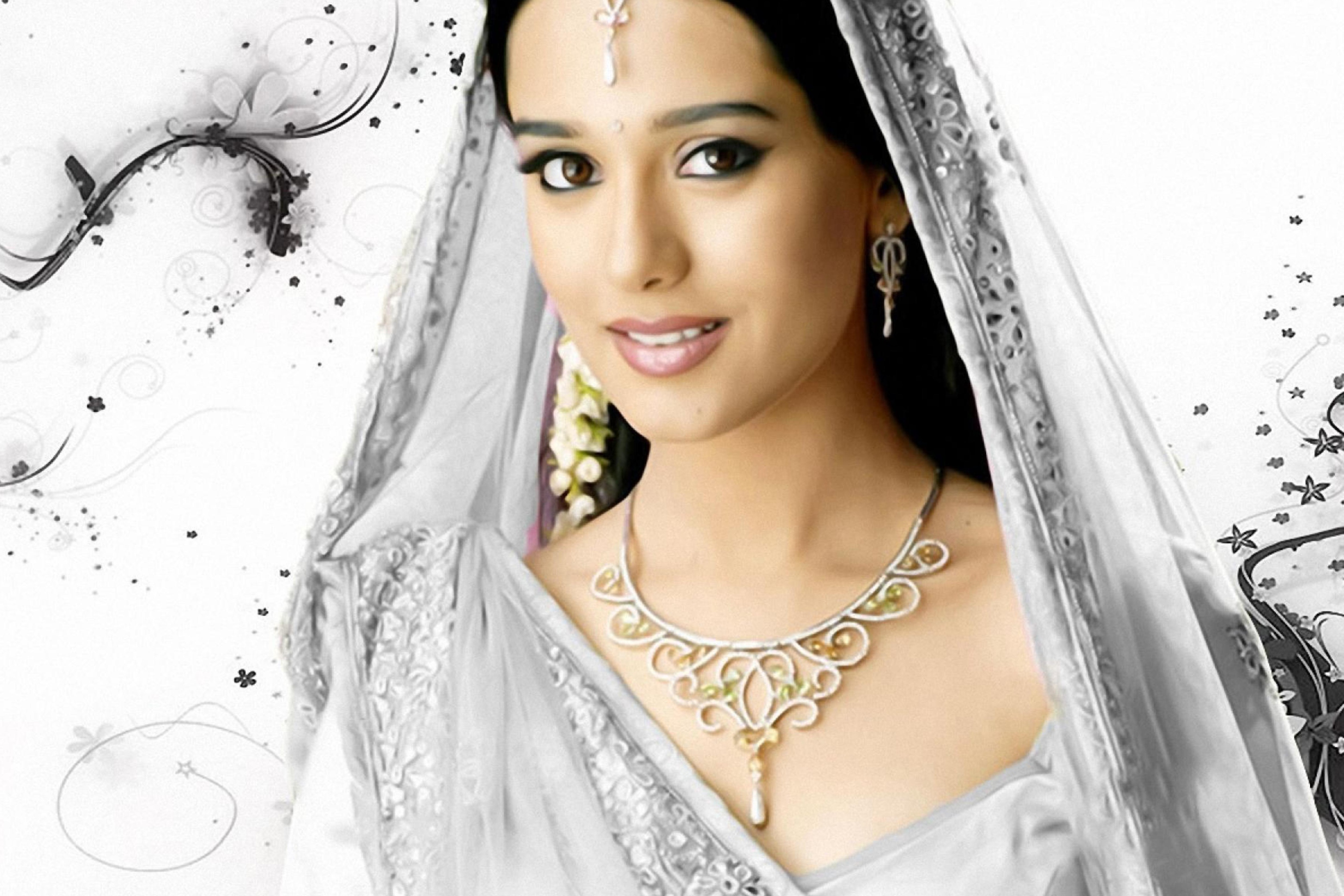 Amrita Rao In White Saree screenshot #1 2880x1920