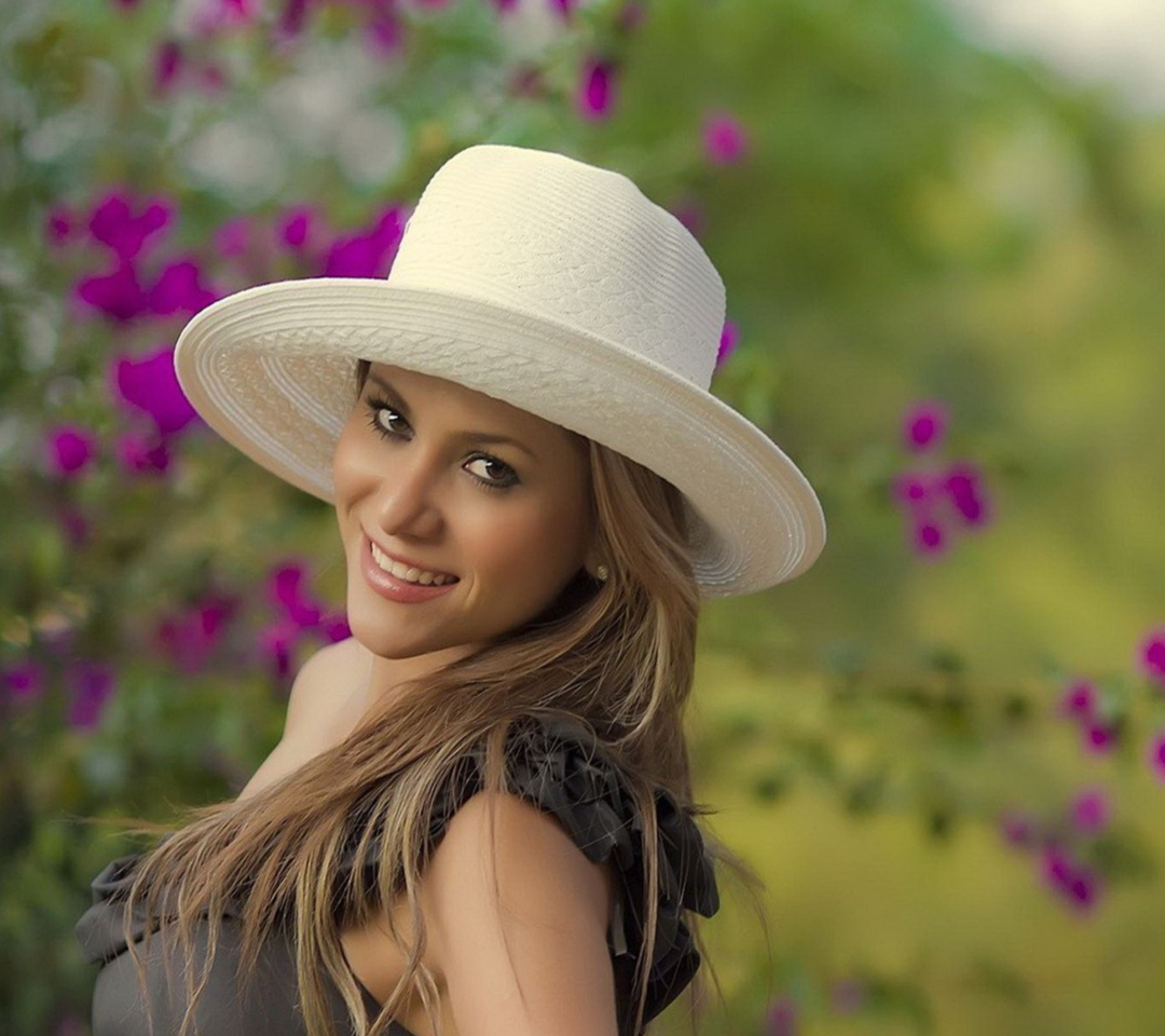 Girl In Garden wallpaper 1080x960