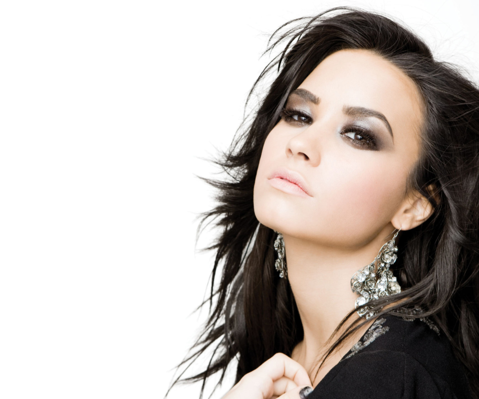 Fondo de pantalla Demi Lovato 960x800