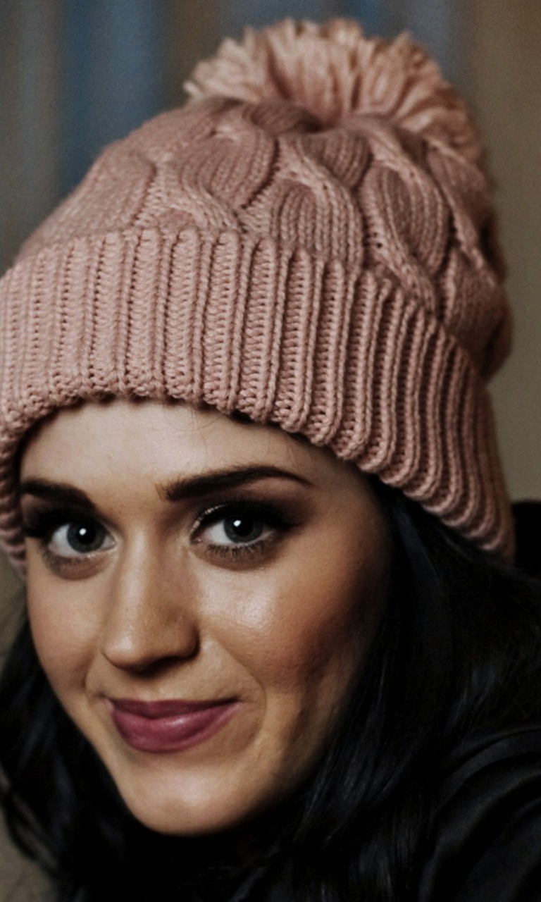 Sfondi Katy Perry Wearing Hat 768x1280