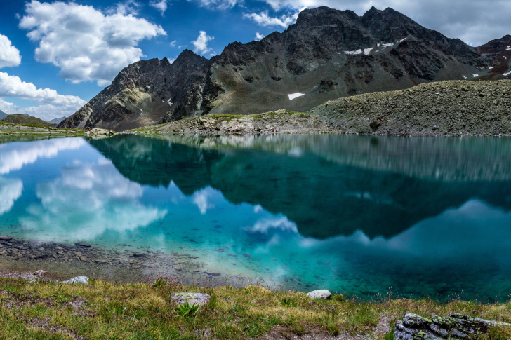 Fondo de pantalla Lake Geneva in Switzerland