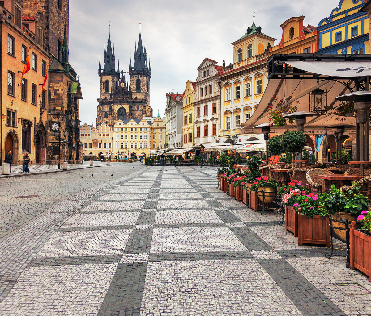 Das Old Town Square Prague Wallpaper 1200x1024