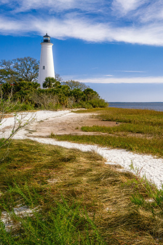 Lighthouse in Lithuania wallpaper 320x480