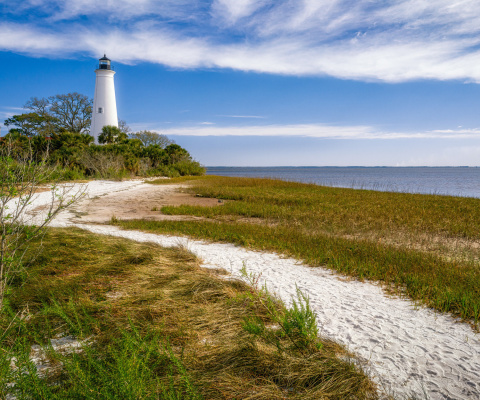 Lighthouse in Lithuania wallpaper 480x400