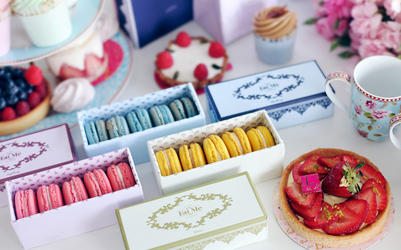 Delicious Macarons wallpaper 1280x800