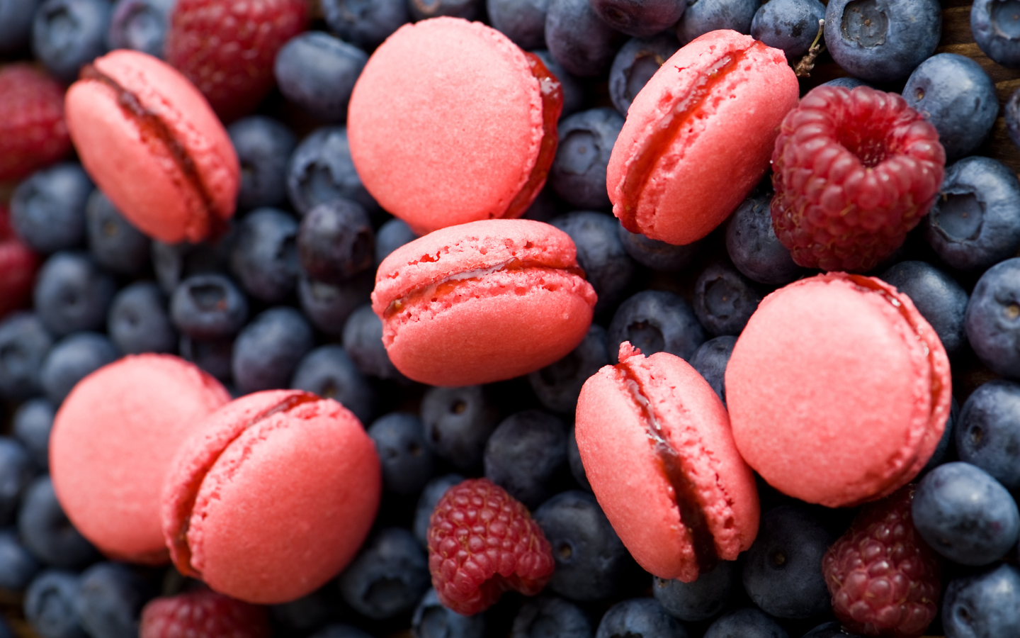 Обои Berries Macaron 1440x900