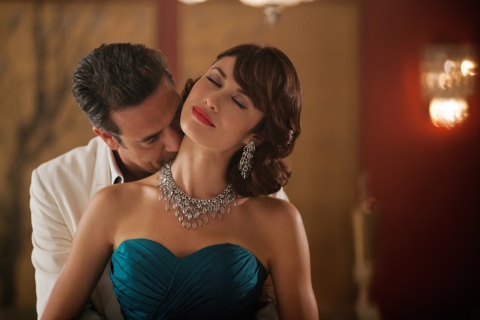 Olga Kurylenko as Vera Evans in Magic City wallpaper 480x320