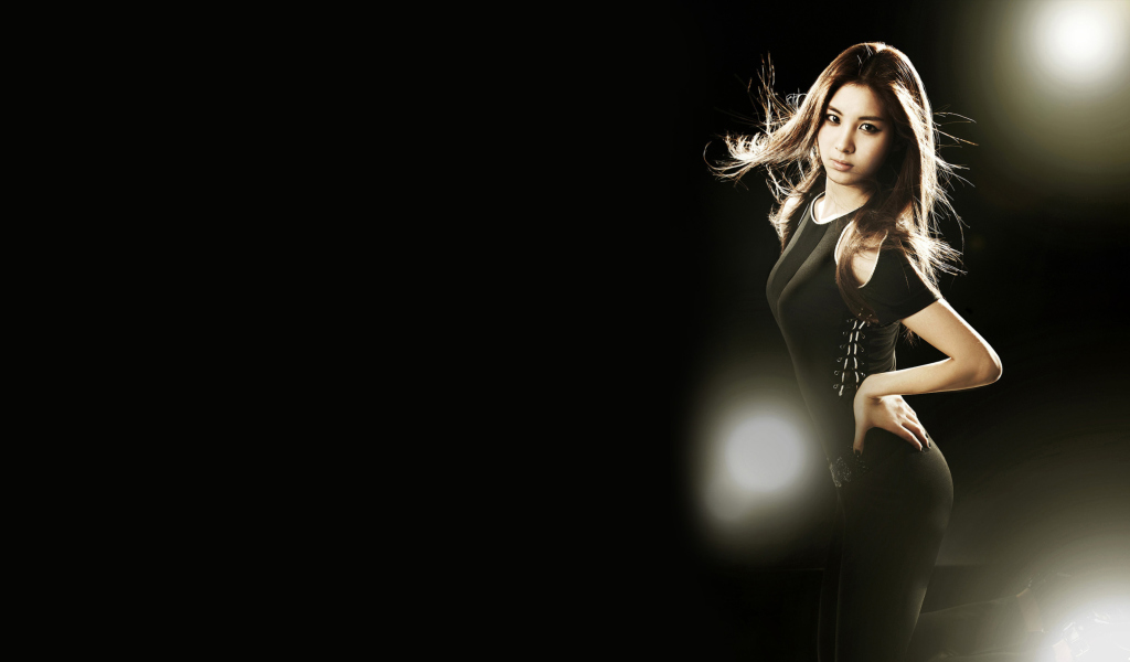 Girl In Black wallpaper 1024x600