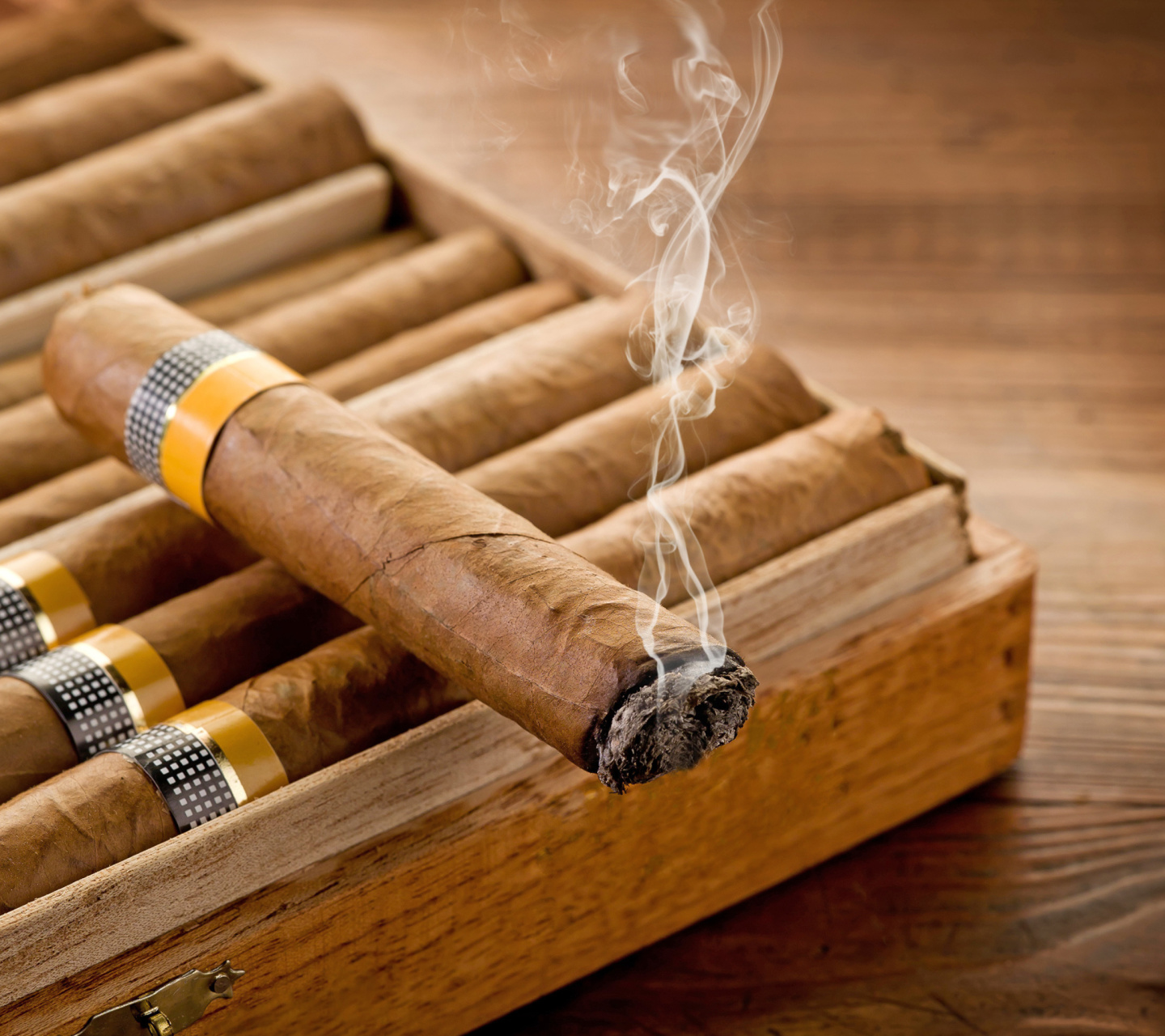 Fondo de pantalla Cuban Cigar Cohiba 1440x1280