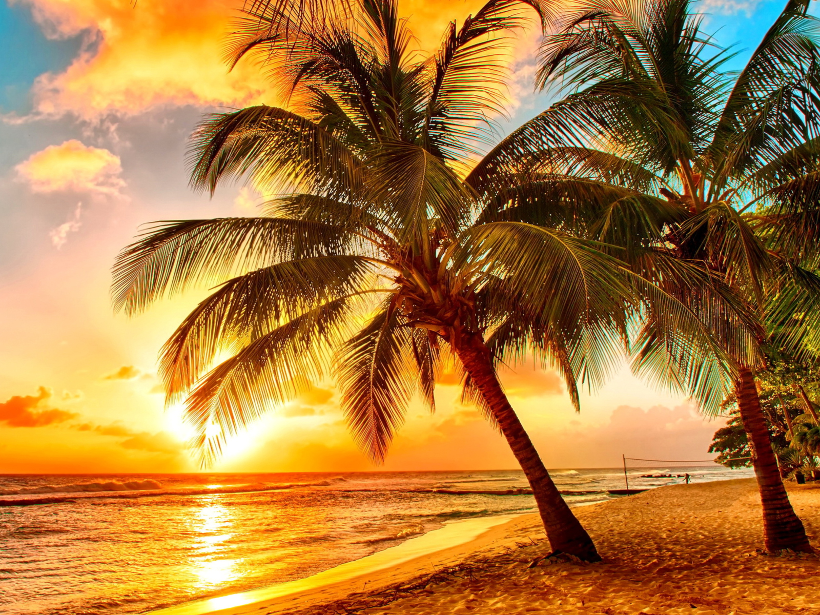 Fondo de pantalla Golden Sunset On Bali, Indonesia 1600x1200