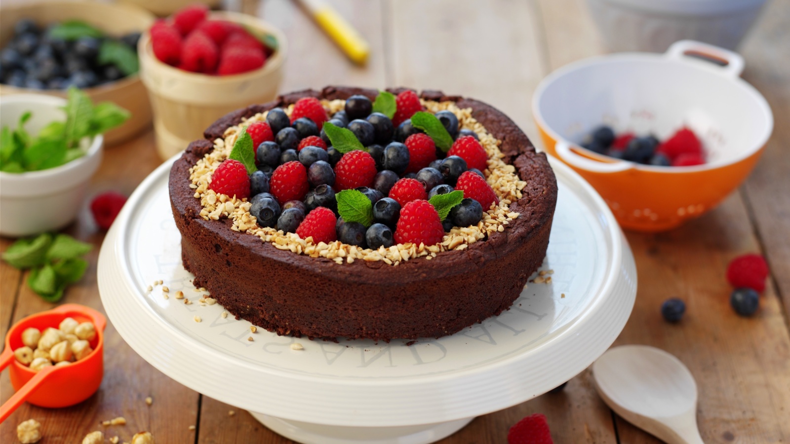 Sfondi Berries Cake 1600x900